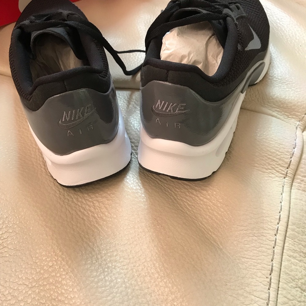 Nike Air Max Jewell sneakers - Picture 4 of 5